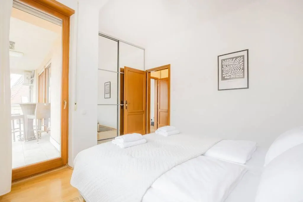 Appartamento Dream Home With Grand Terrace In The City Center Budapest