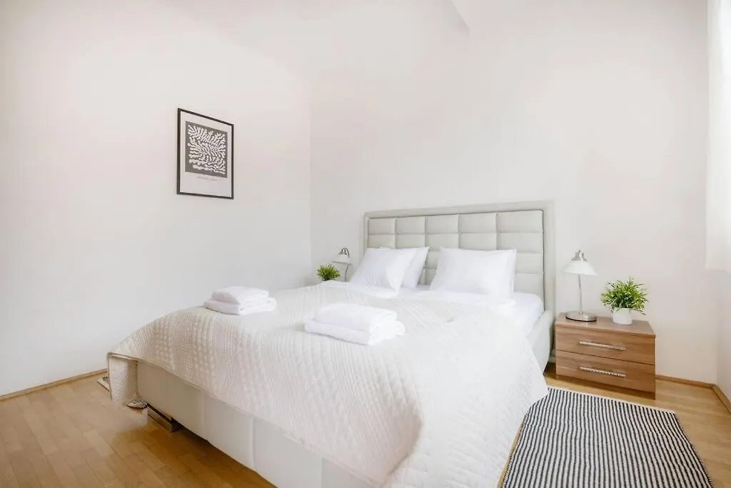 Dream Home With Grand Terrace In The City Center Budapest
