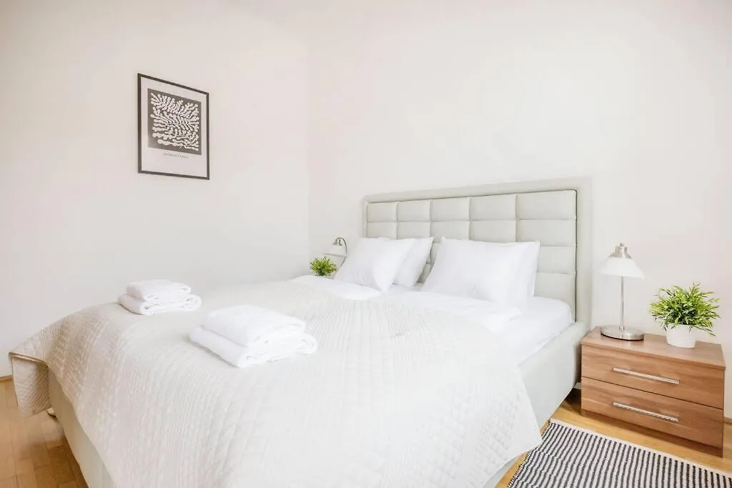 Dream Home With Grand Terrace In The City Center Budapest Appartamento