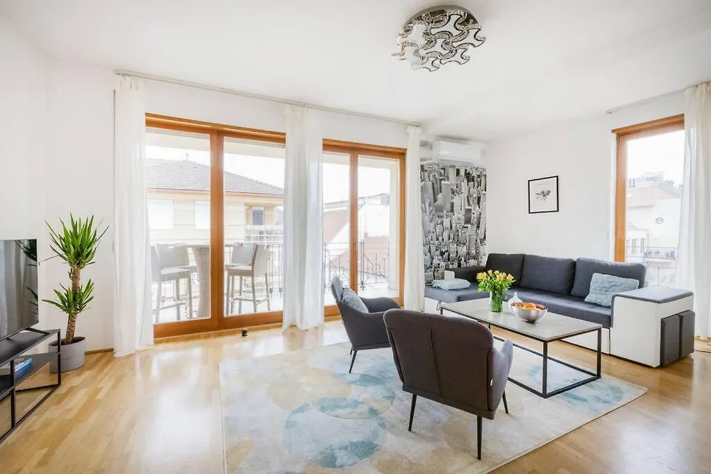 Appartamento Dream Home With Grand Terrace In The City Center Budapest Ungheria