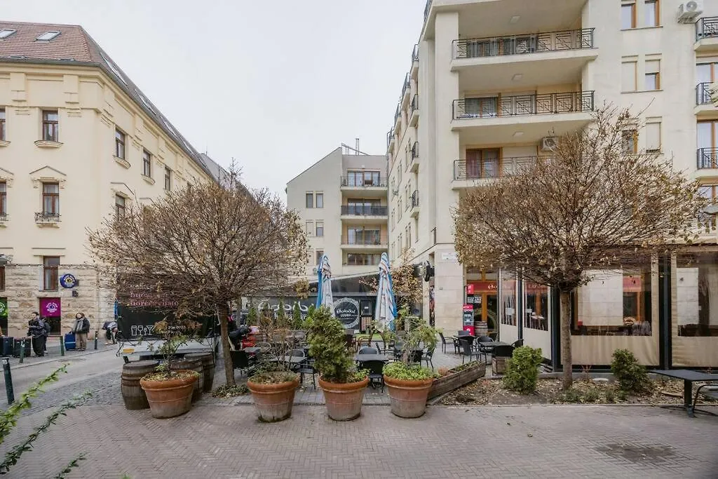 Dream Home With Grand Terrace In The City Center Budapest Appartamento