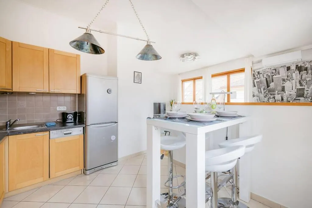 Apartamento Dream Home With Grand Terrace In The City Center Budapest Hungría